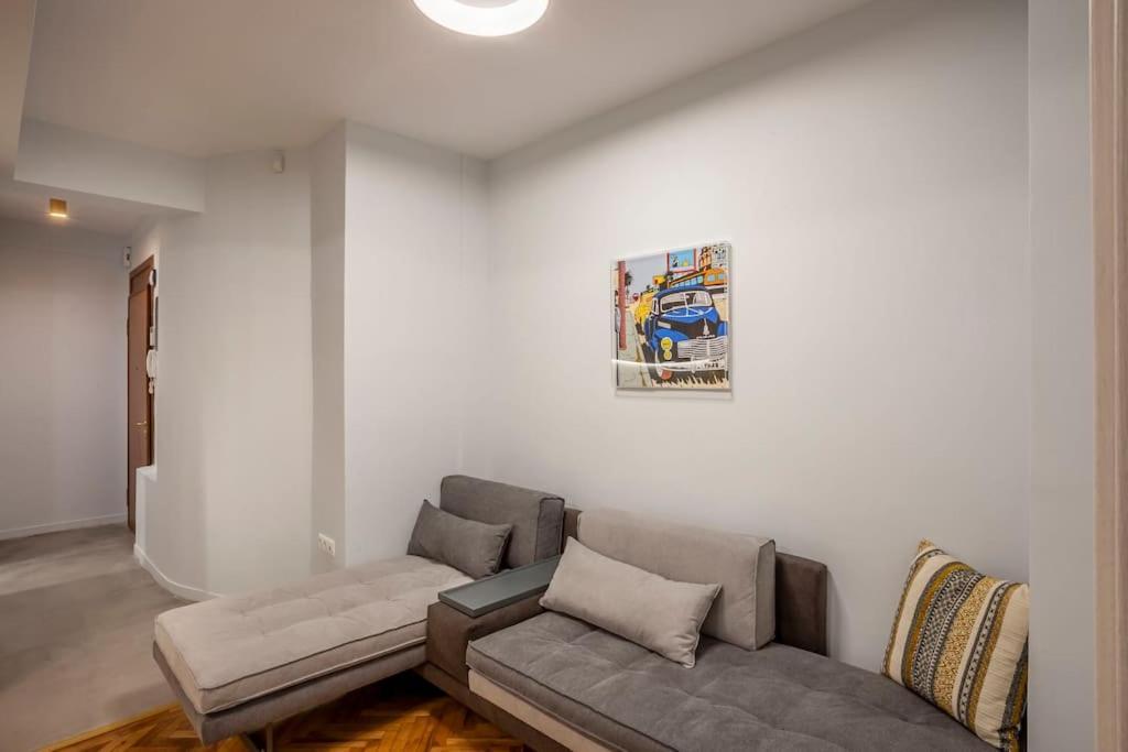 Karolou Ntil- Ground Floor Suite Thessaloníki Luaran gambar